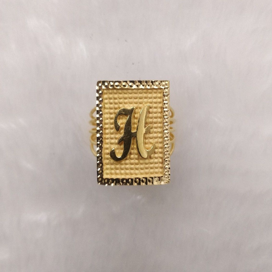 916 Gold Gent's Ring