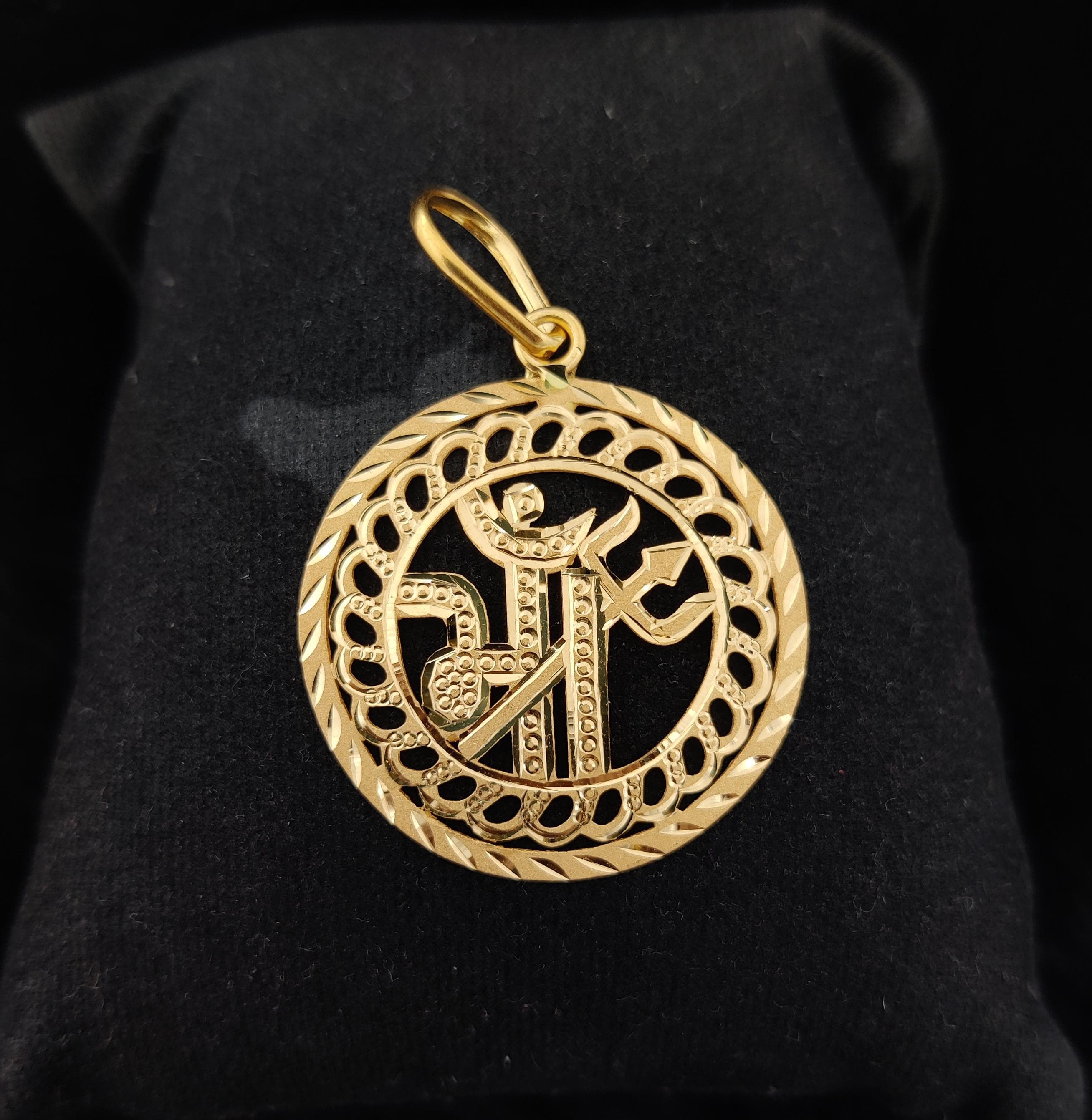 916 Gold Fancy Maa Pendant