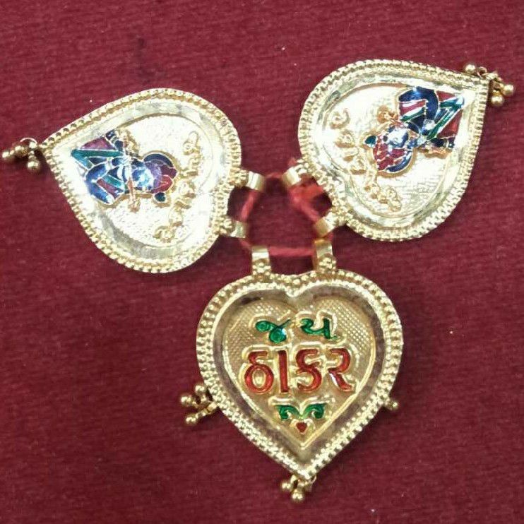 22KT Gold Handmade Bharvadi Thakar Pendant