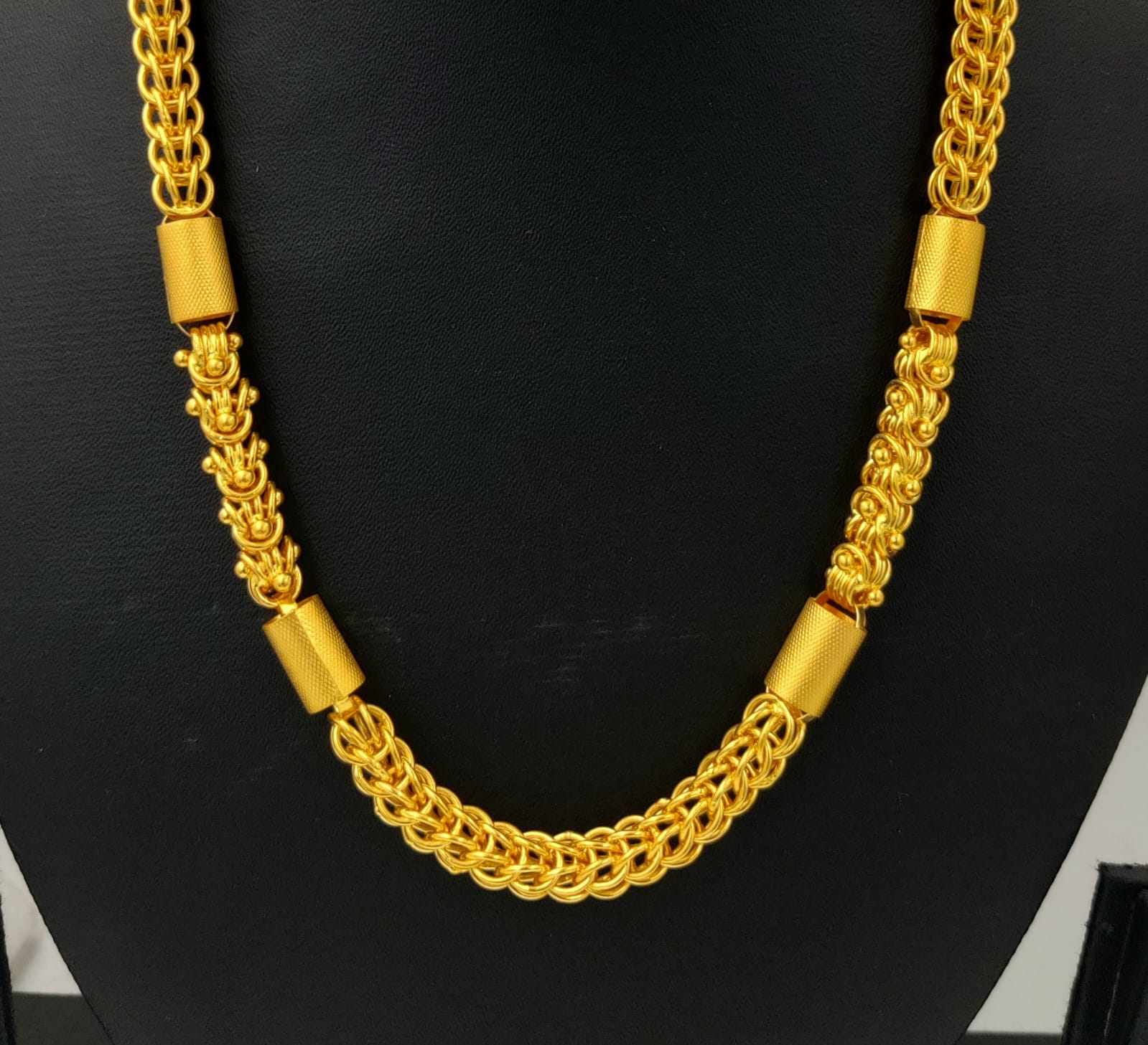 916 Gold Hollow Chain