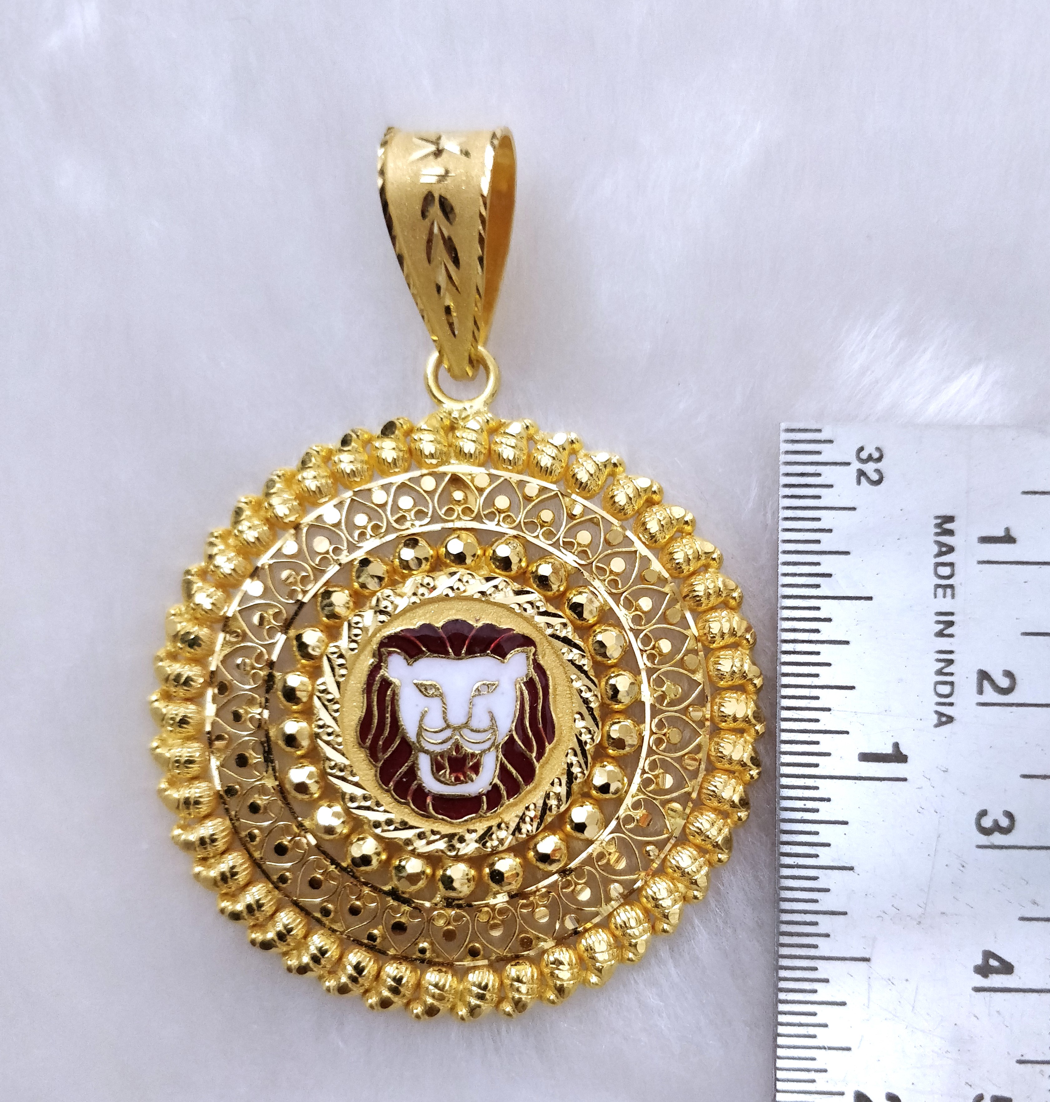 916 Gold Fancy Lion Face Pendant