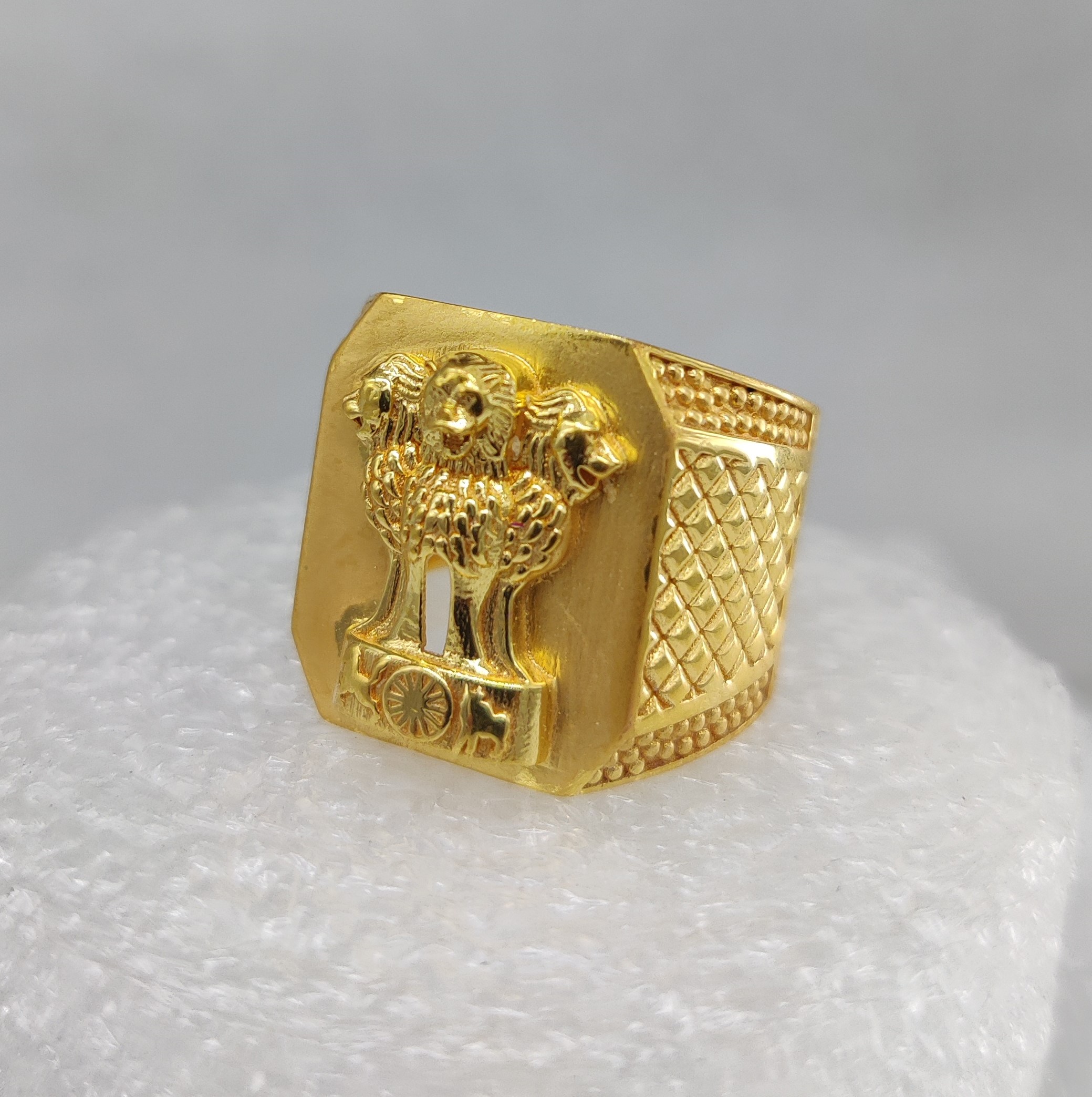 916 Gold Fancy Ashok Stambh Ring