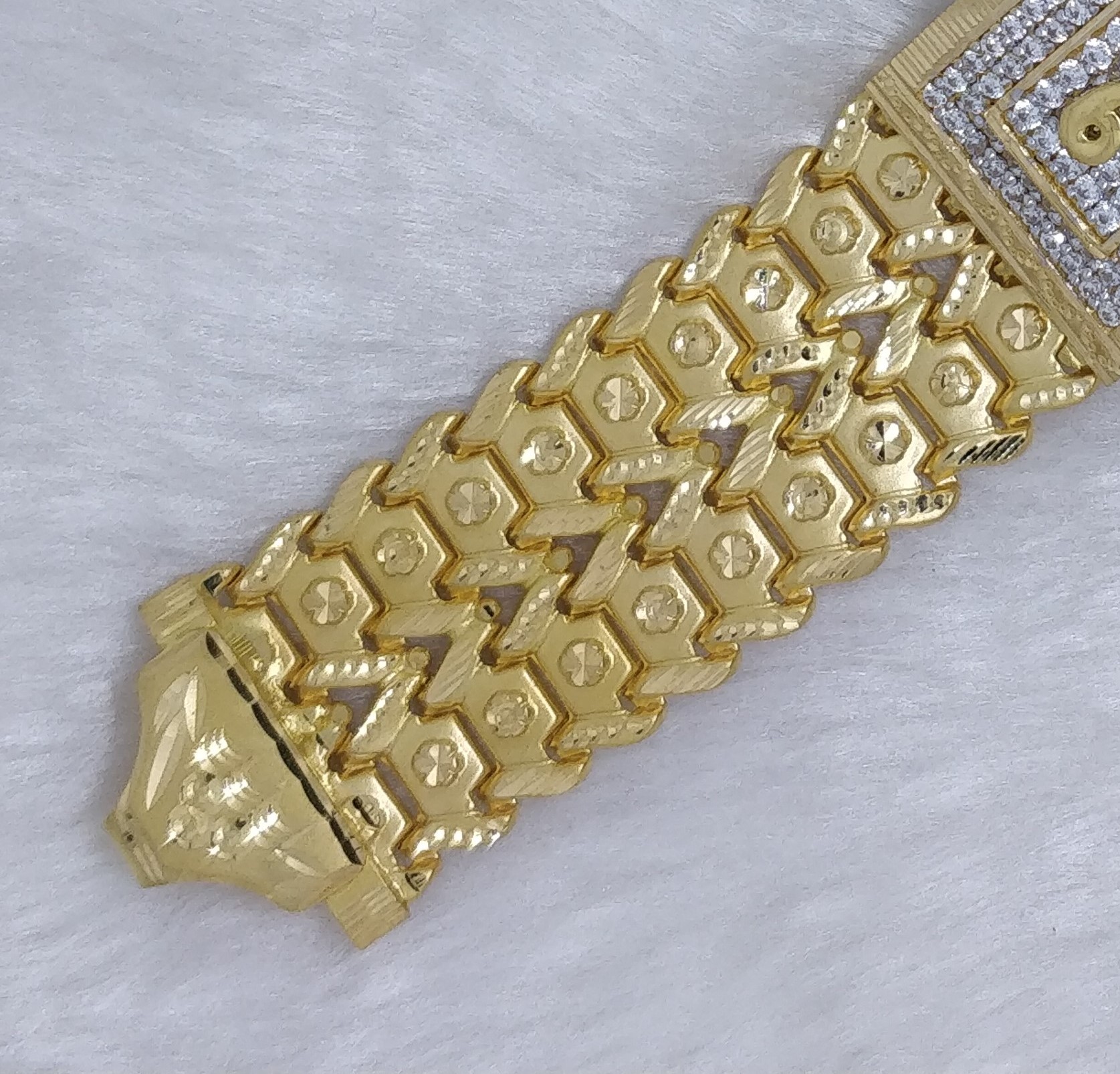 916 Gold Fancy Bahubali Lucky