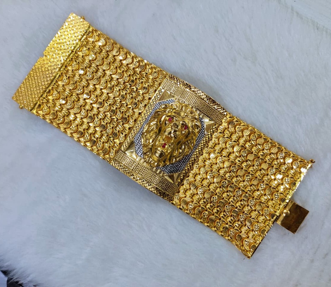 916 Gold Fancy Lion Face Lucky