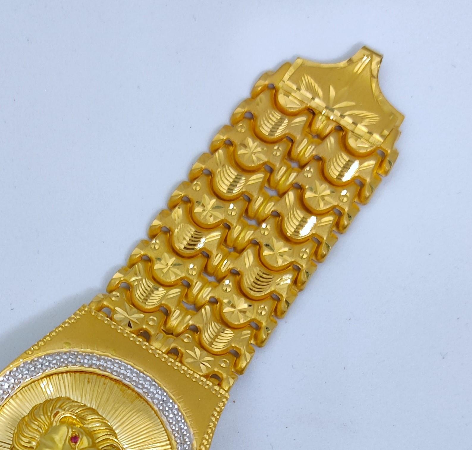 916 Gold Bahubali Lion Face Lucky