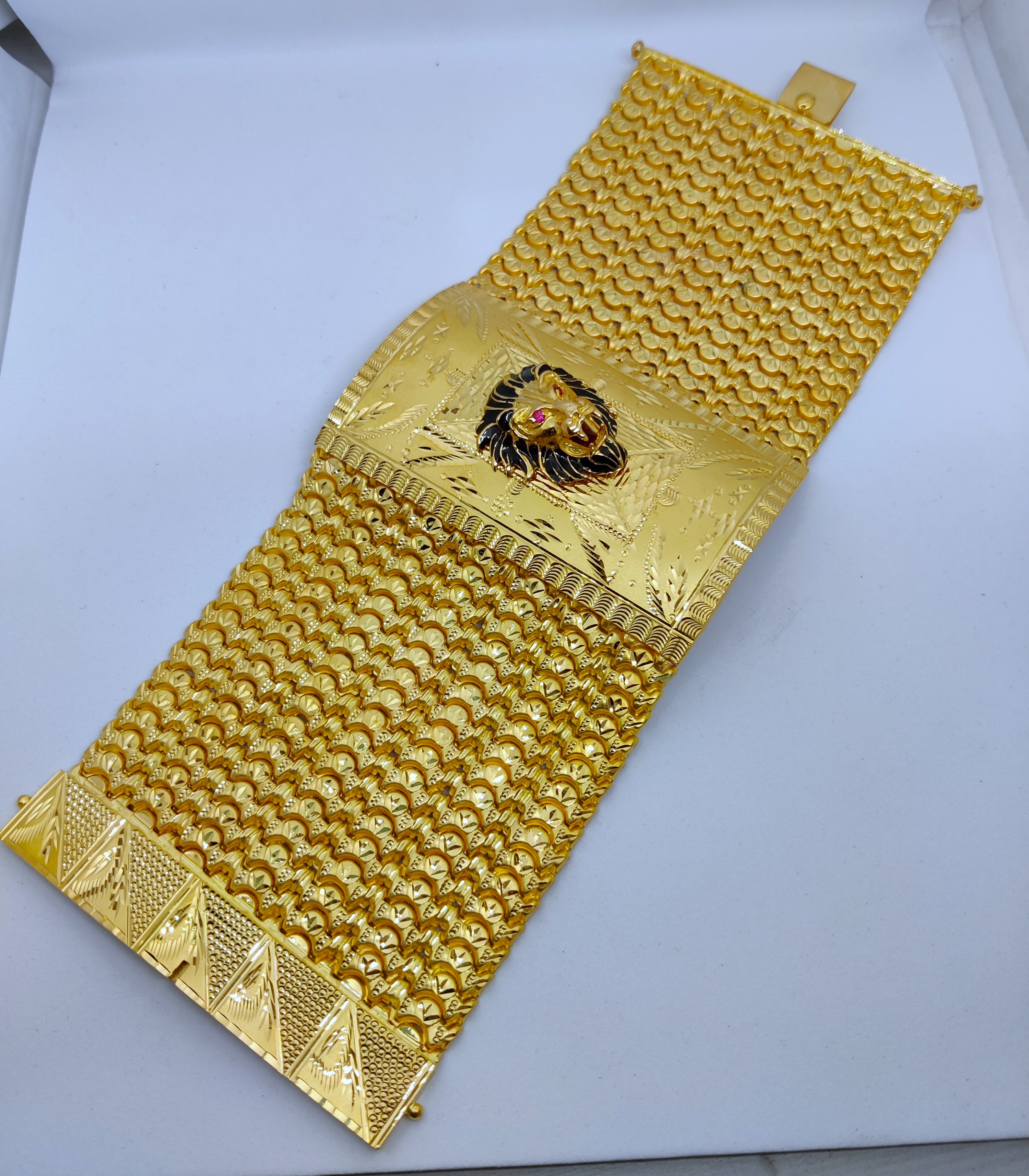 916 Gold Bahubali Lion Face Lucky