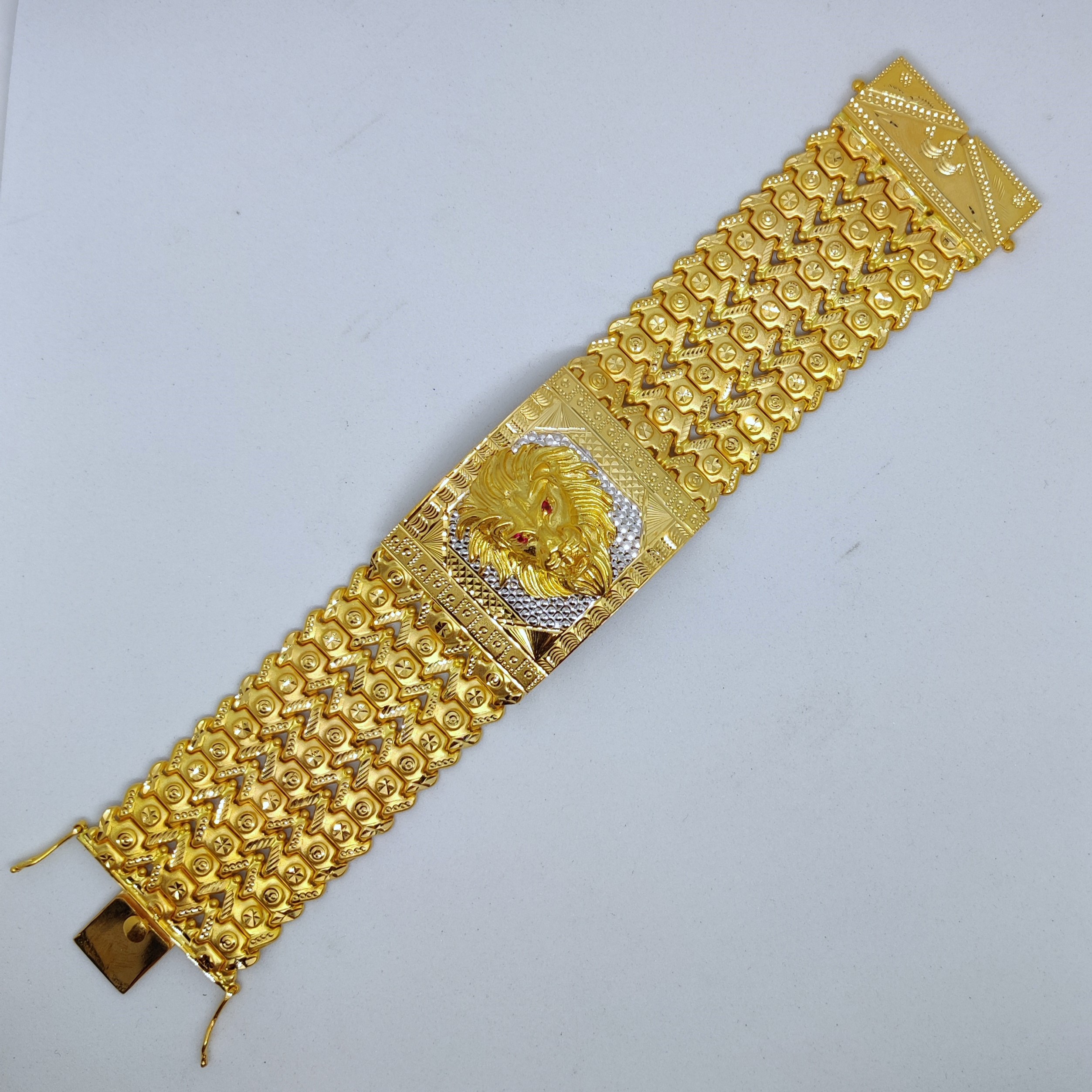 916 Gold Bahubali Lione Face Lucky