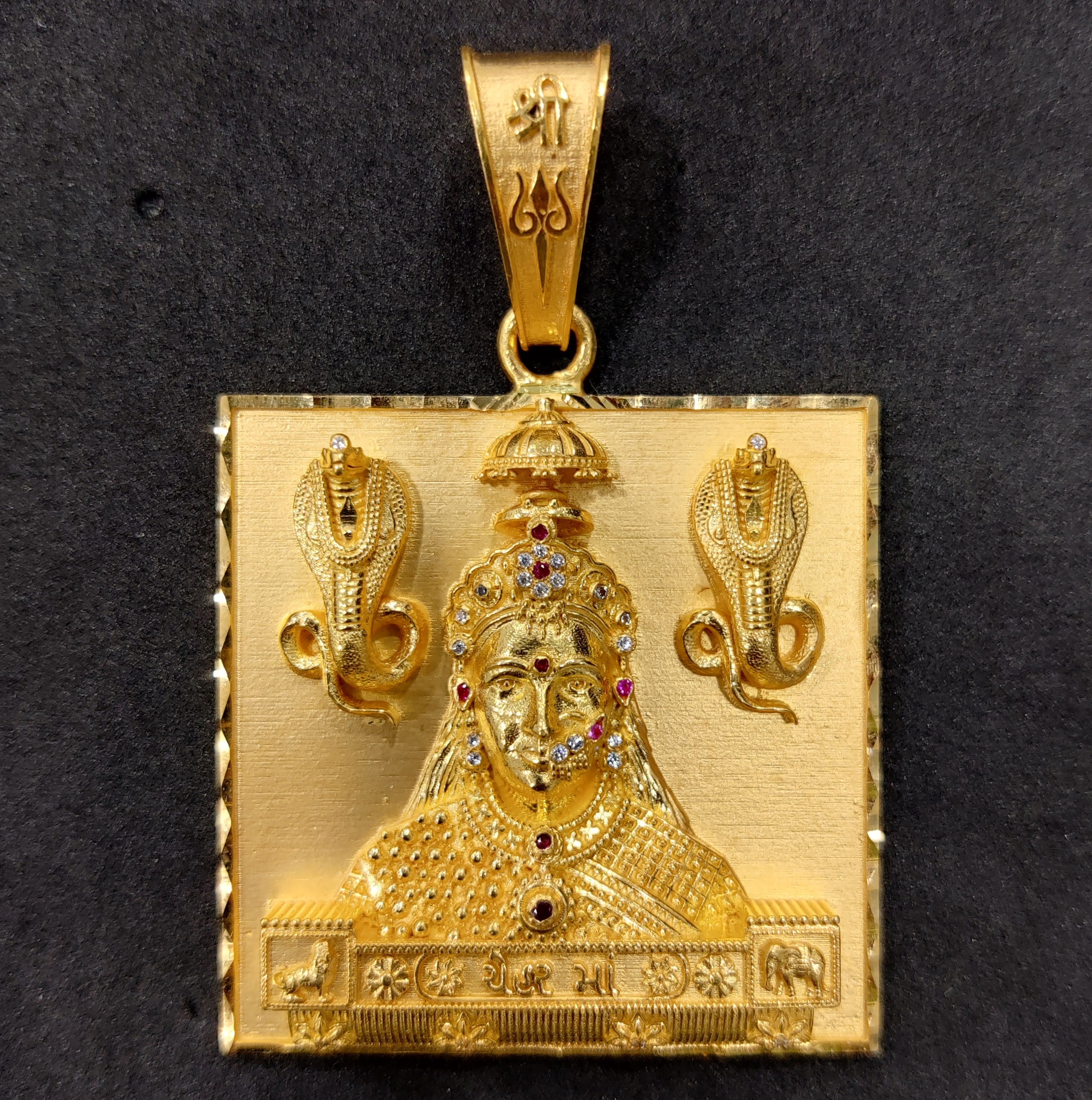 916 Gold Fancy Chehar Maa Pendant