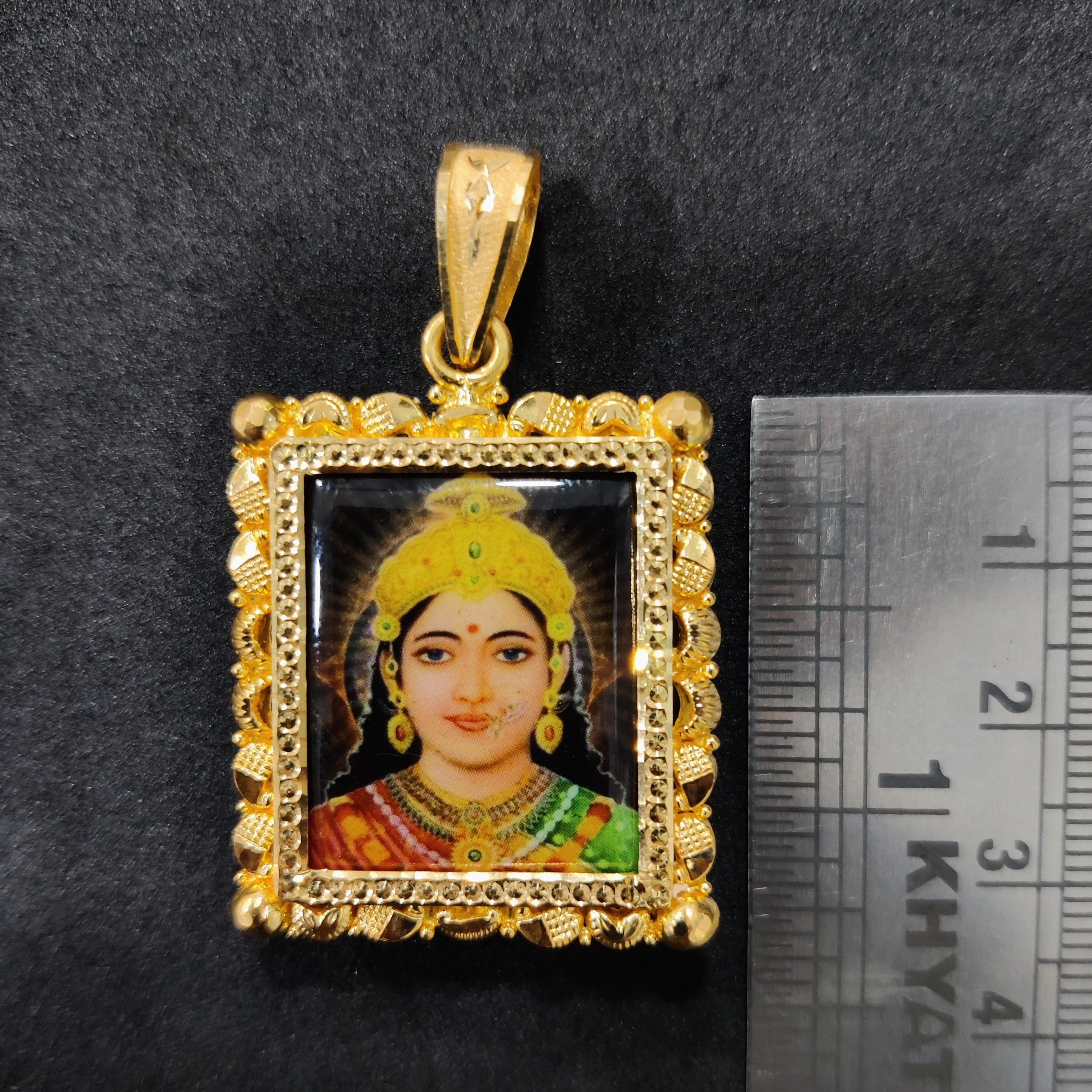 916 Gold Photo Frame Pendant