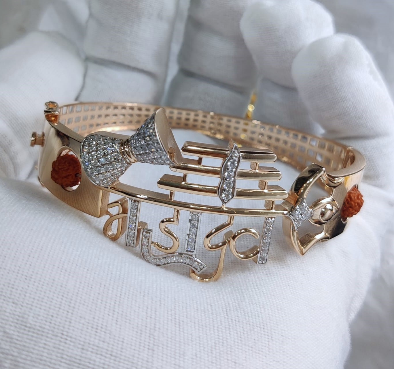 916 Gold Fancy Om Bracelet