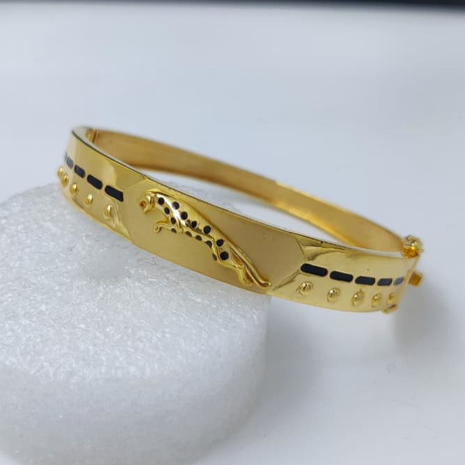 916 Gold Fancy Om Kada