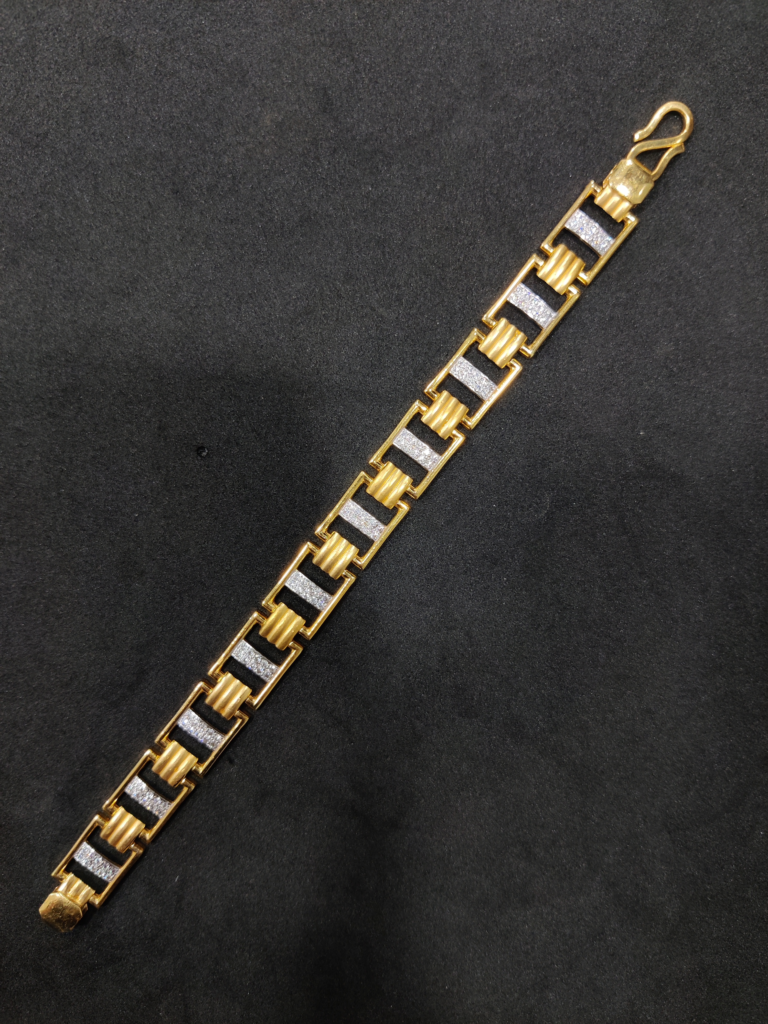 916 Gold Fancy Gent's Lucky