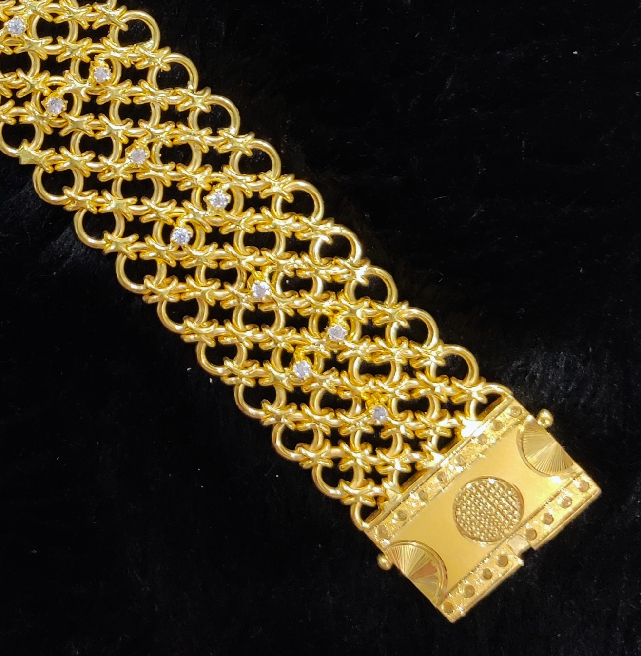 916 Gold Fancy Hand Made Braclet-12