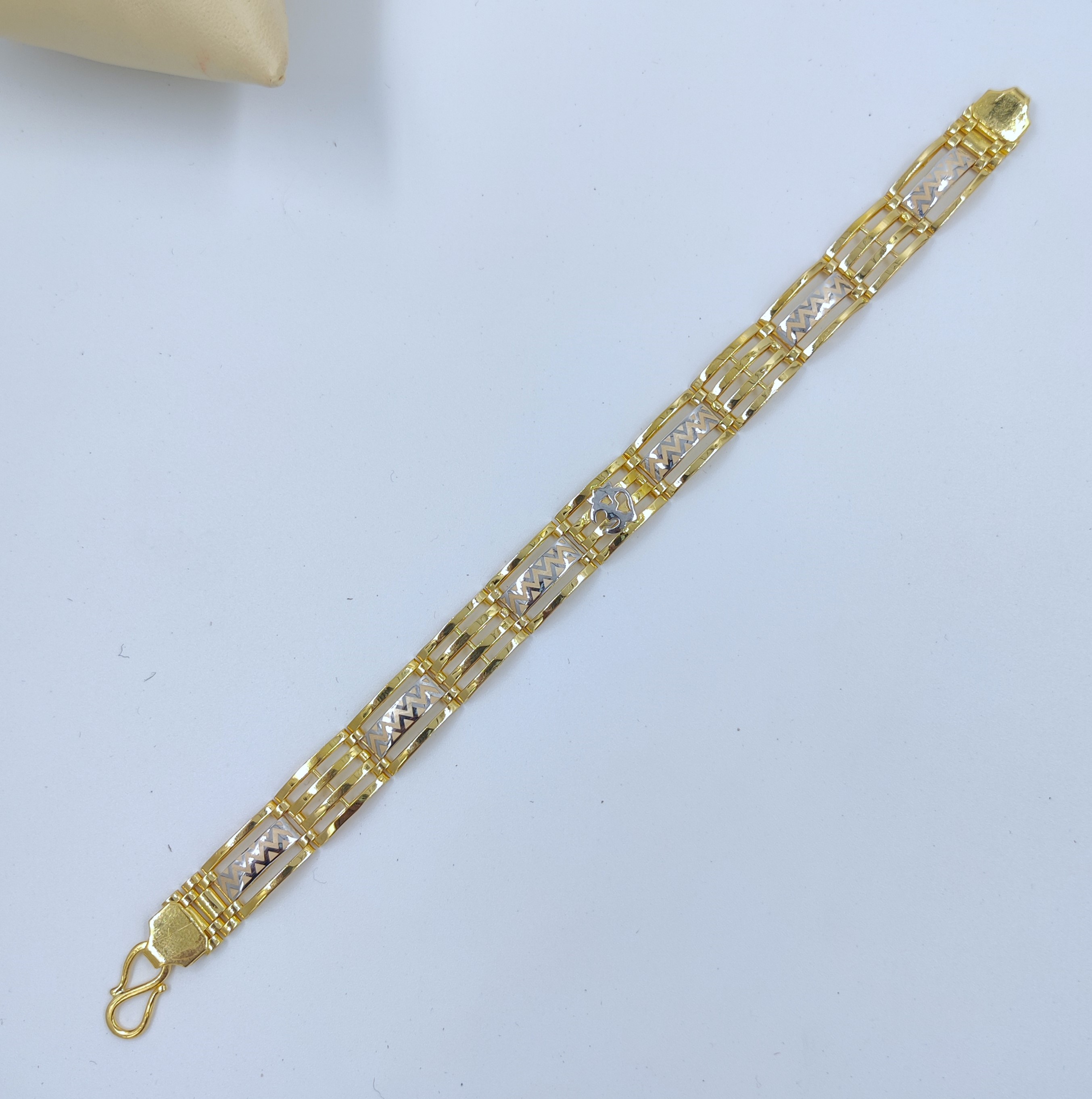 916 Gold Fancy Handmade Lucky-17