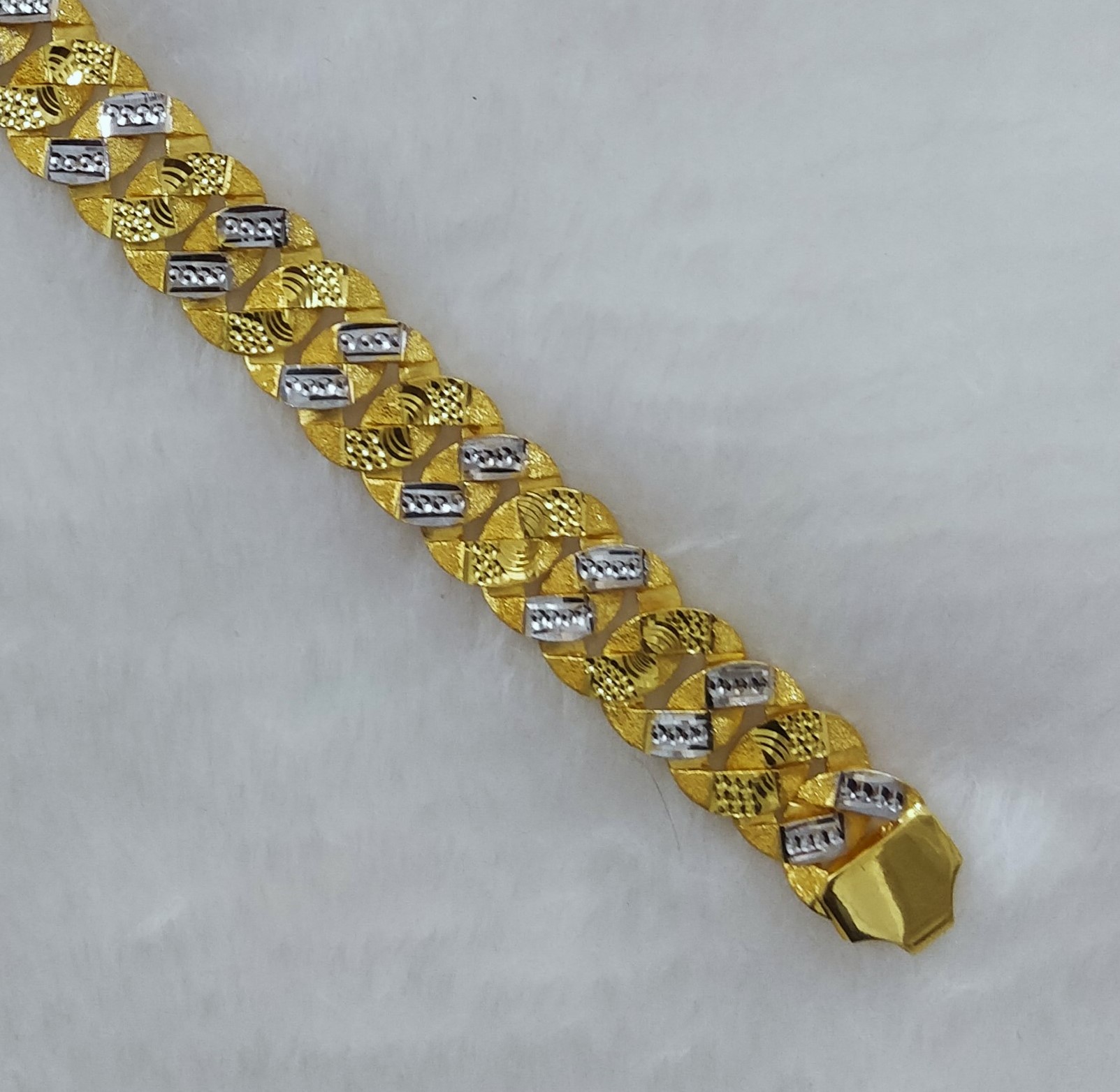 916 Gold Fancy Gent's Lucky