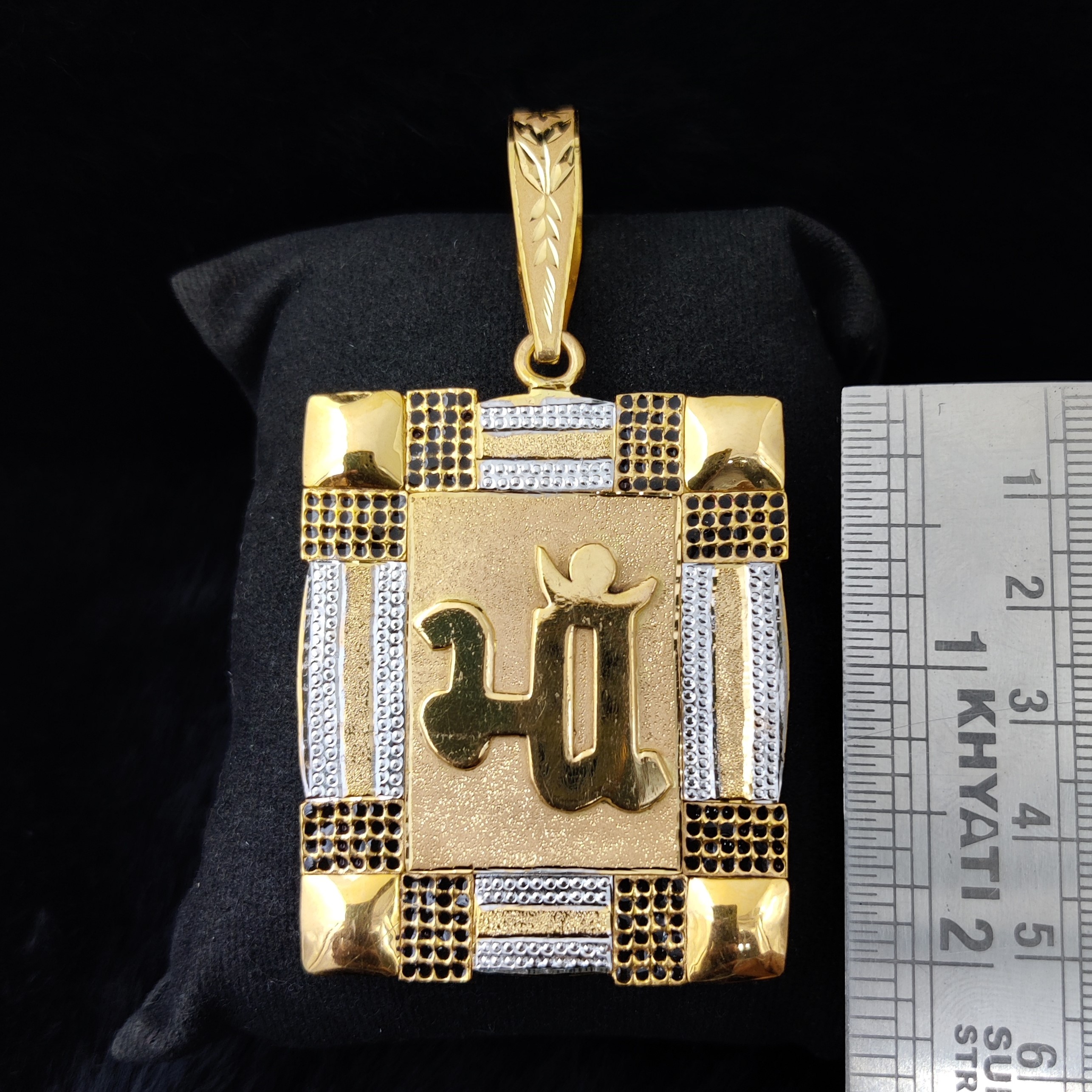 916 Gold Fancy Maa Pendant