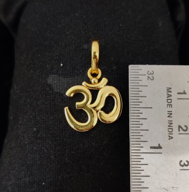 916 Gold Fancy Om Pendant