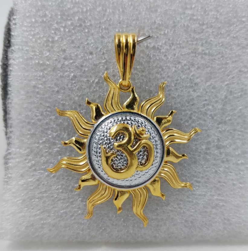 916 Gold Fancy Om Pendant