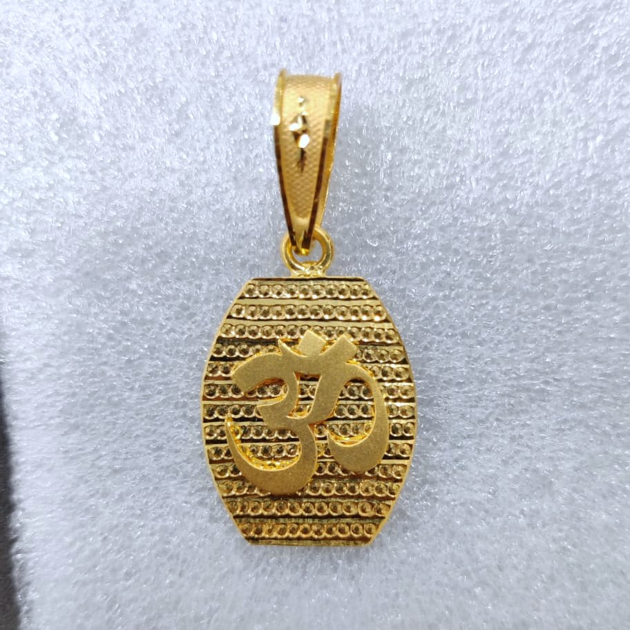 916 Gold Fancy Om Pendant