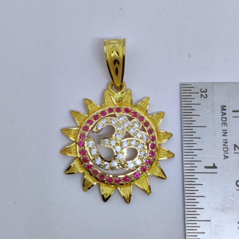 916 Gold Fancy Om Pendant