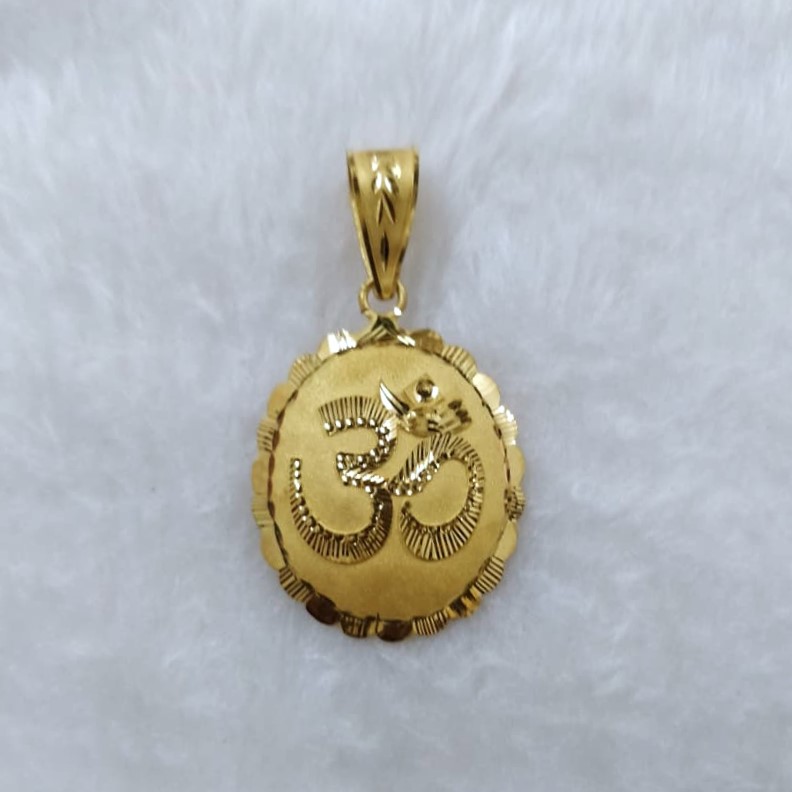 916 Gold Fancy Om Pendant