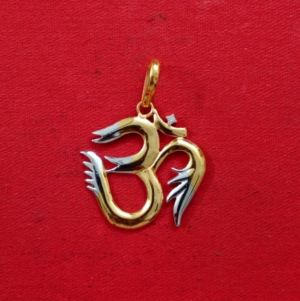 916 Gold Fancy Om Pendant