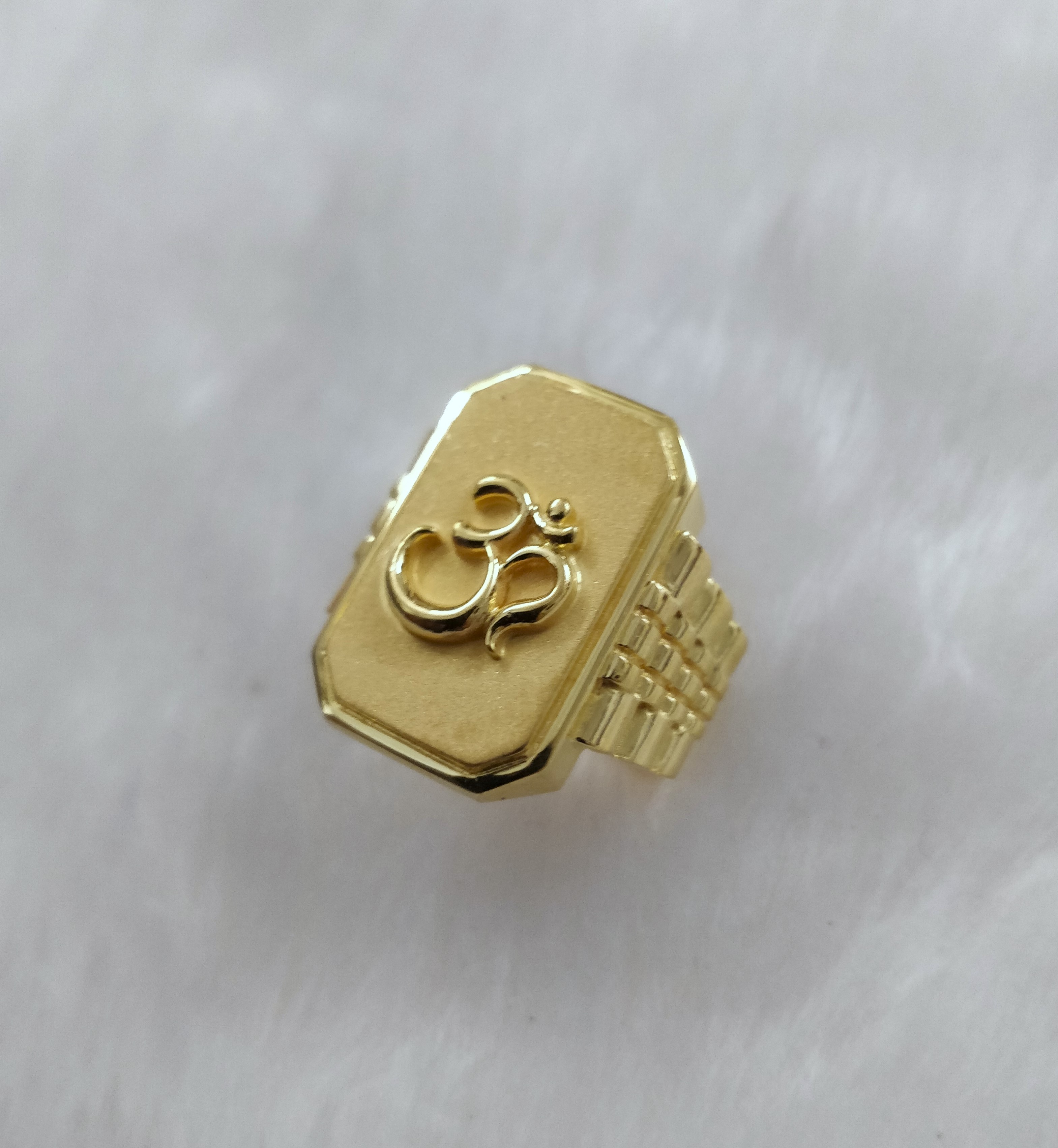 916 Gold Fancy Ring