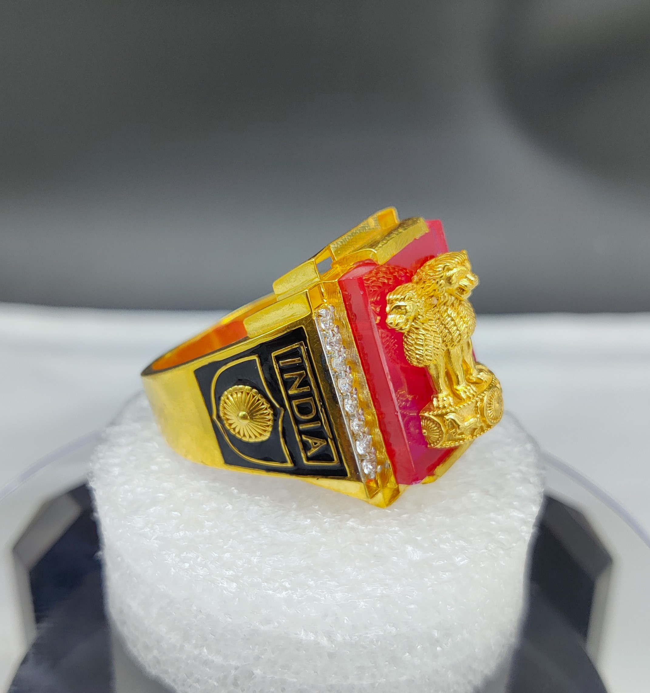 916 Gold Fancy Gent's Ring