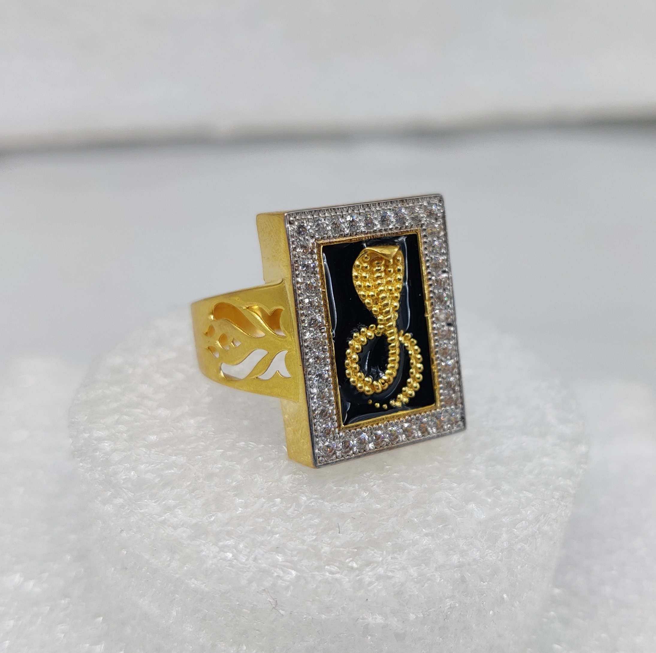 916 Gold Fany Goga Ring