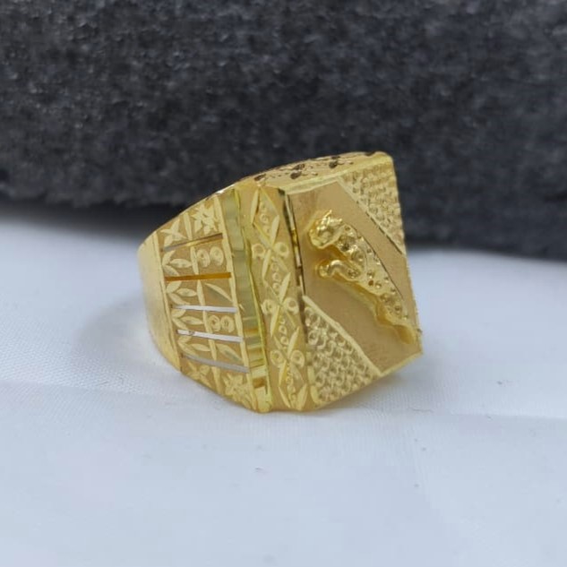 916 Gold Handmade Jaguar Ring