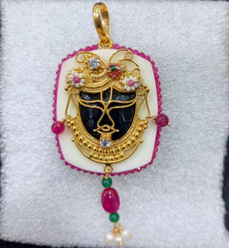 916 Gold Fancy Shreenathji Pendant