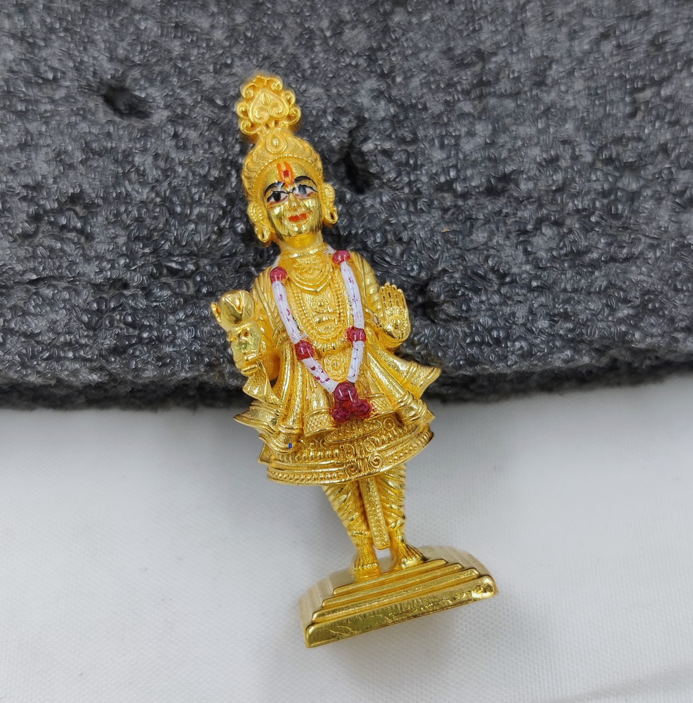 916 Gold Ghanshyam Maharaj Statue