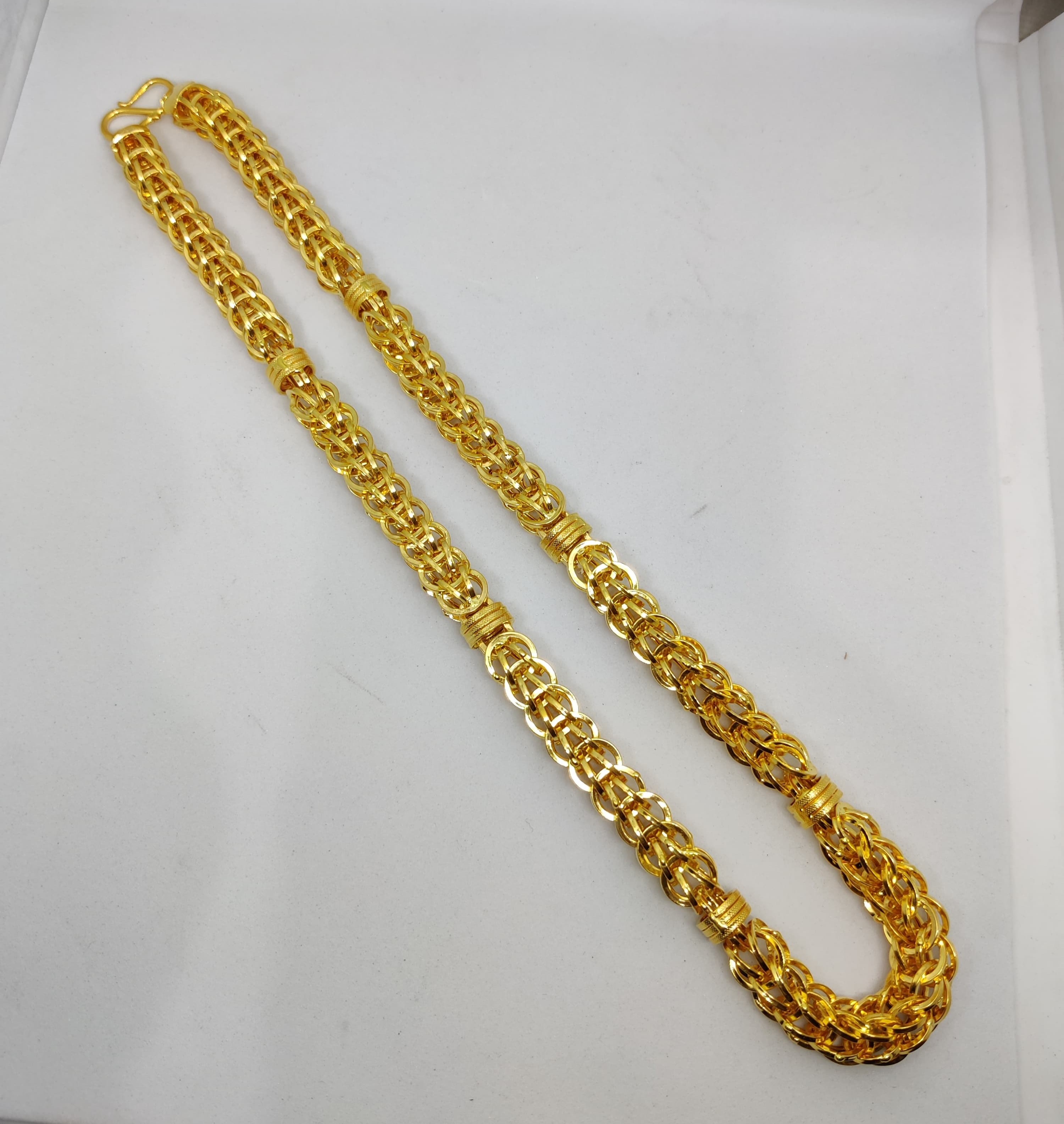 916 Gold Hollow Chain