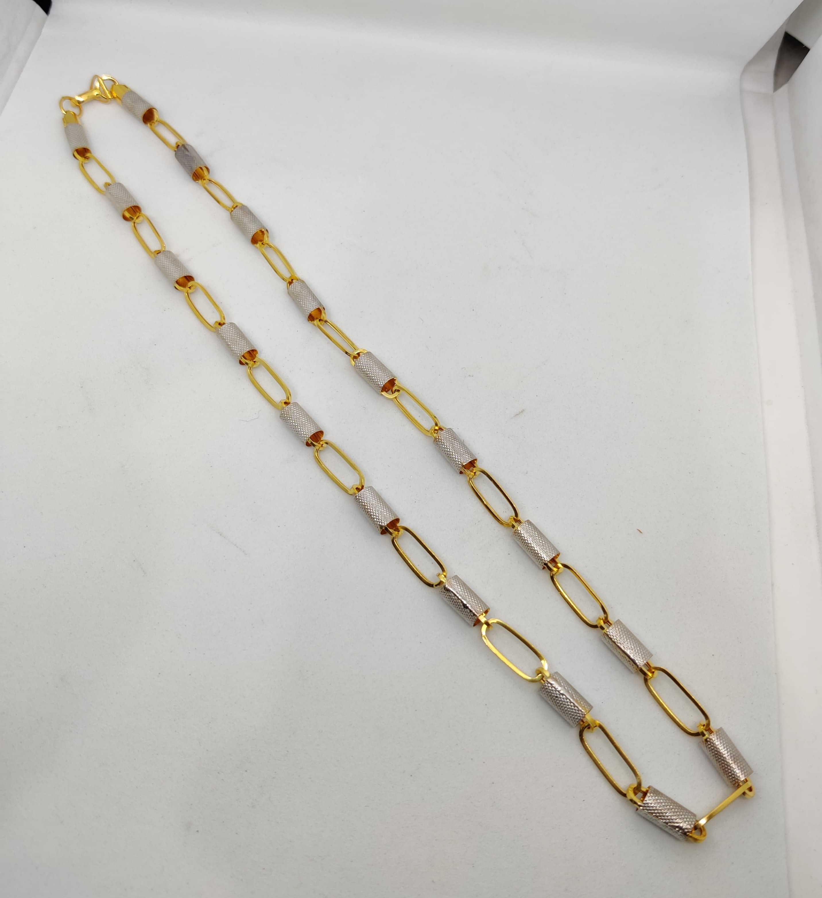 916 Gold Hollow Chain