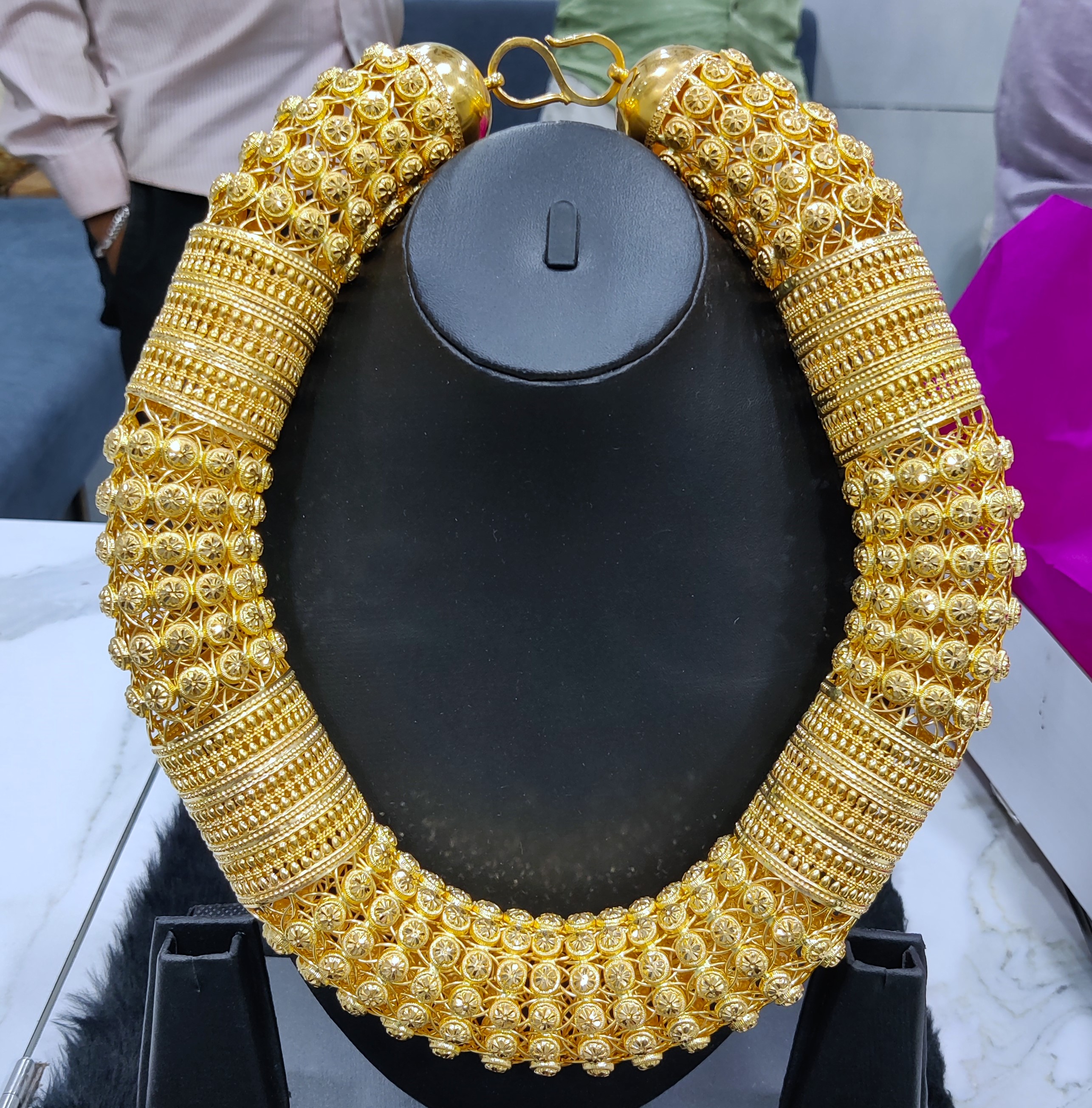 916 Gold Super Hollow Bahubali Chain-54