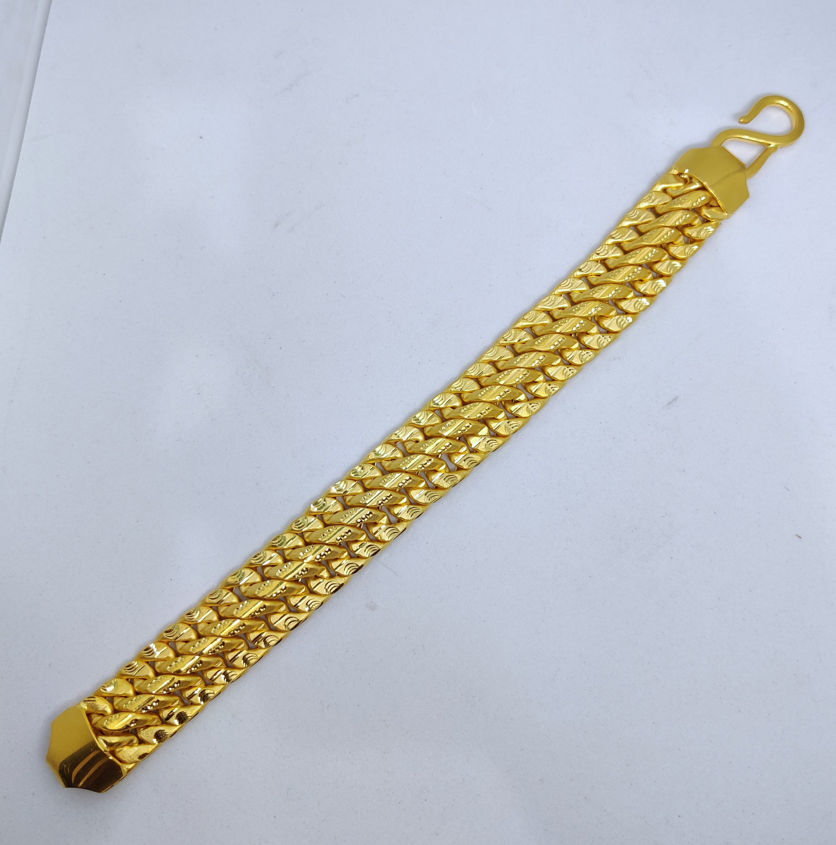 916 Gold Hollow Lucky