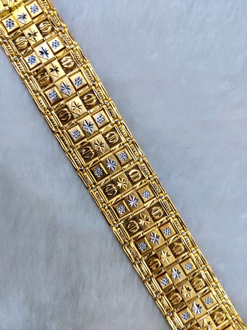 916 Gold Fancy Handmade Lucky