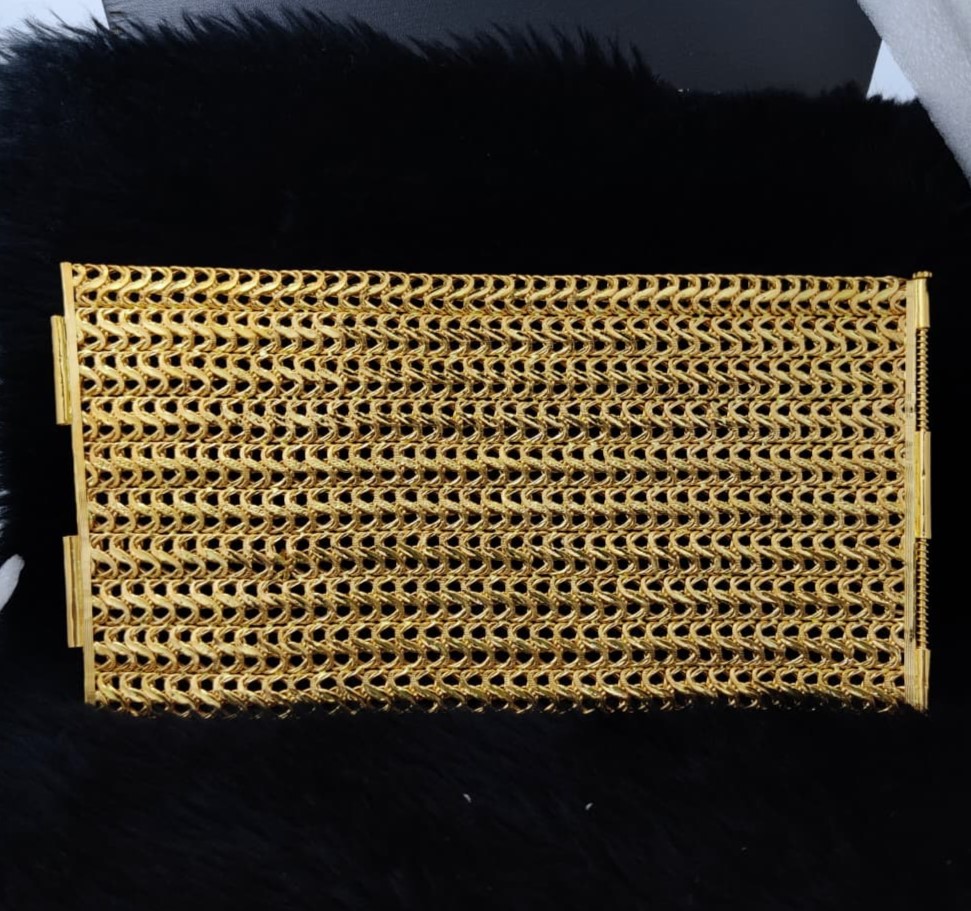 916 Gold Fancy Hollow Lucky