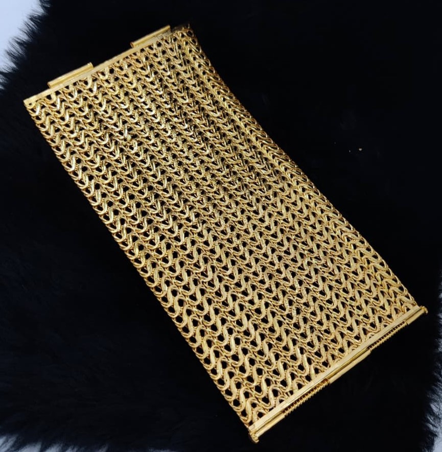 916 Gold Fancy Hollow Lucky