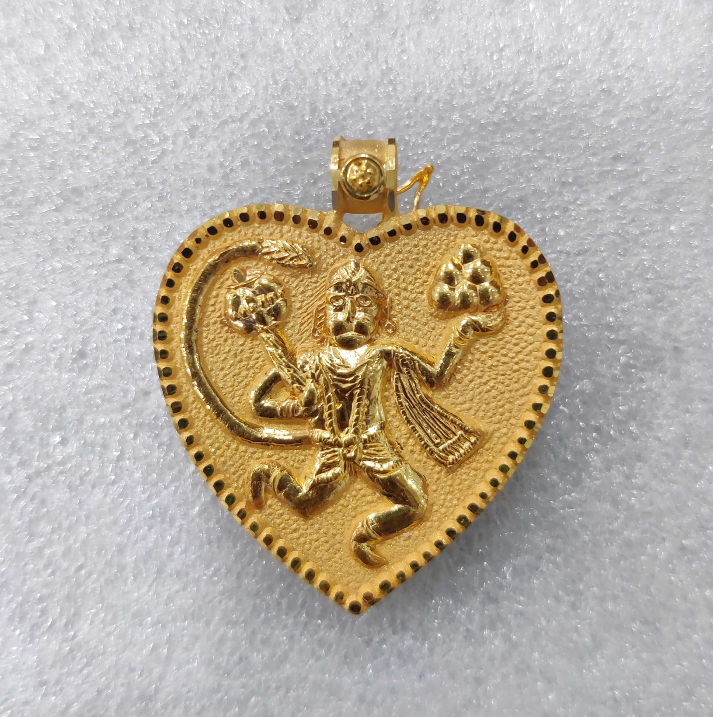 916 Gold Hanuman Pendant