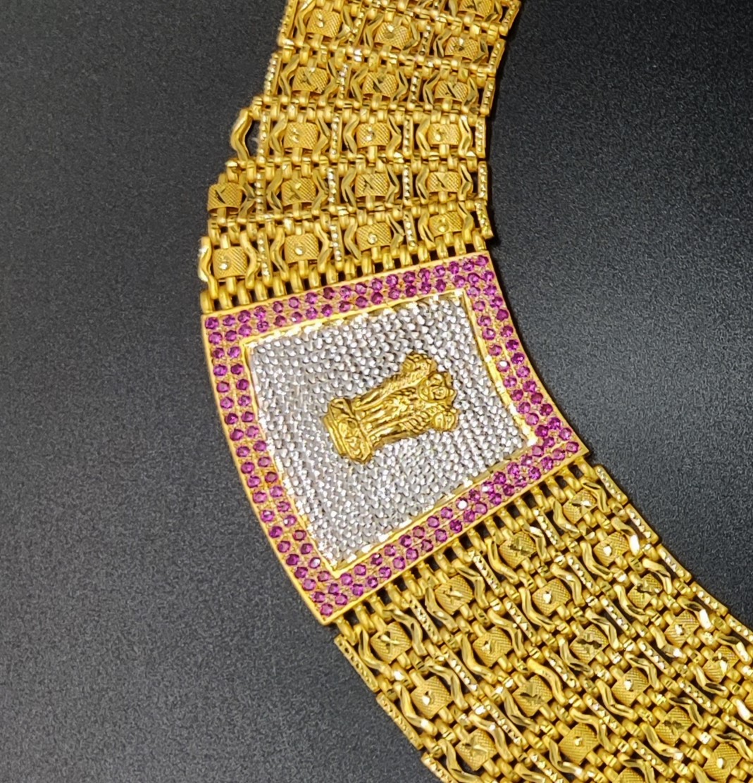 916 Gold Hand Made Pasi Chain & Pendant