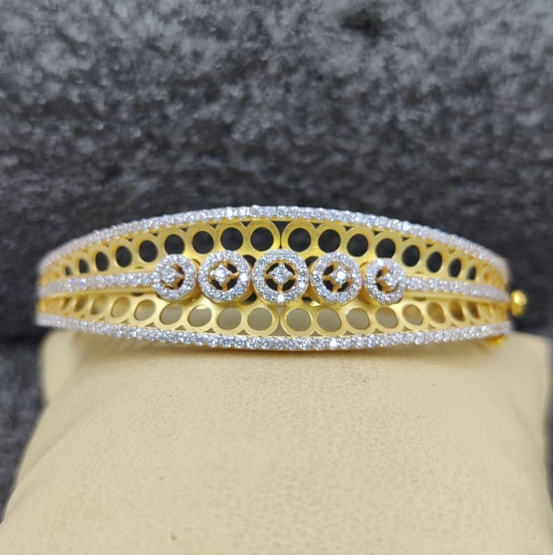 916 Gold Fancy Ladies Bracelet