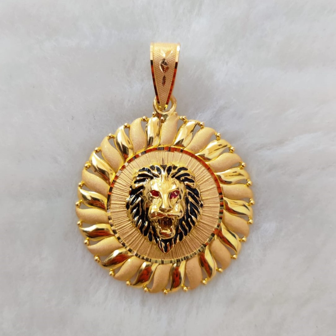 916 Gold Fancy Lion Face Pendant