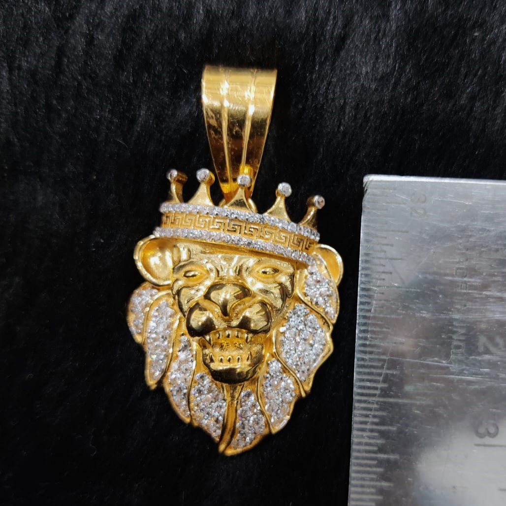 916 Gold Fancy Lion Face Pendant