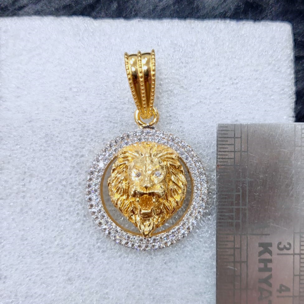 916 Gold Fancy Lion Face Pendant