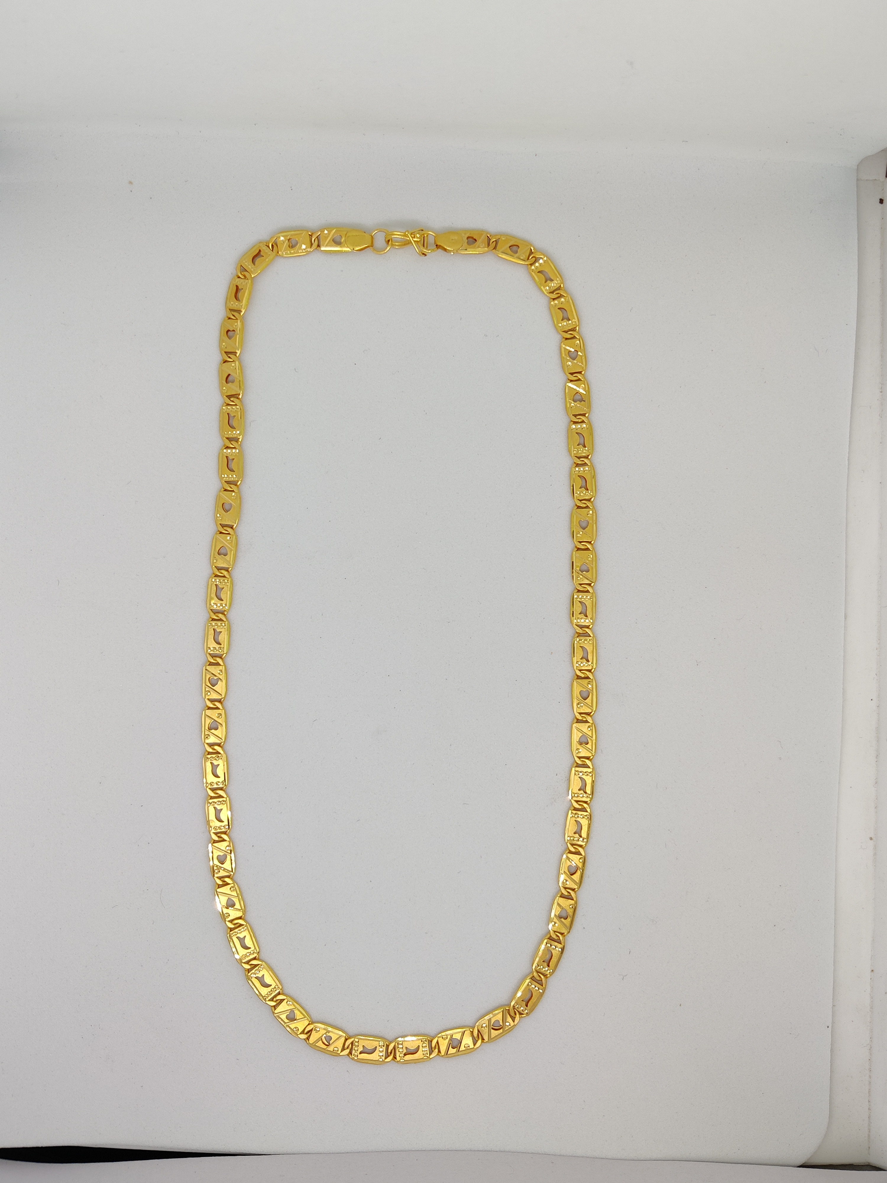 916 Gold Fancy Hollow Navabi Chain
