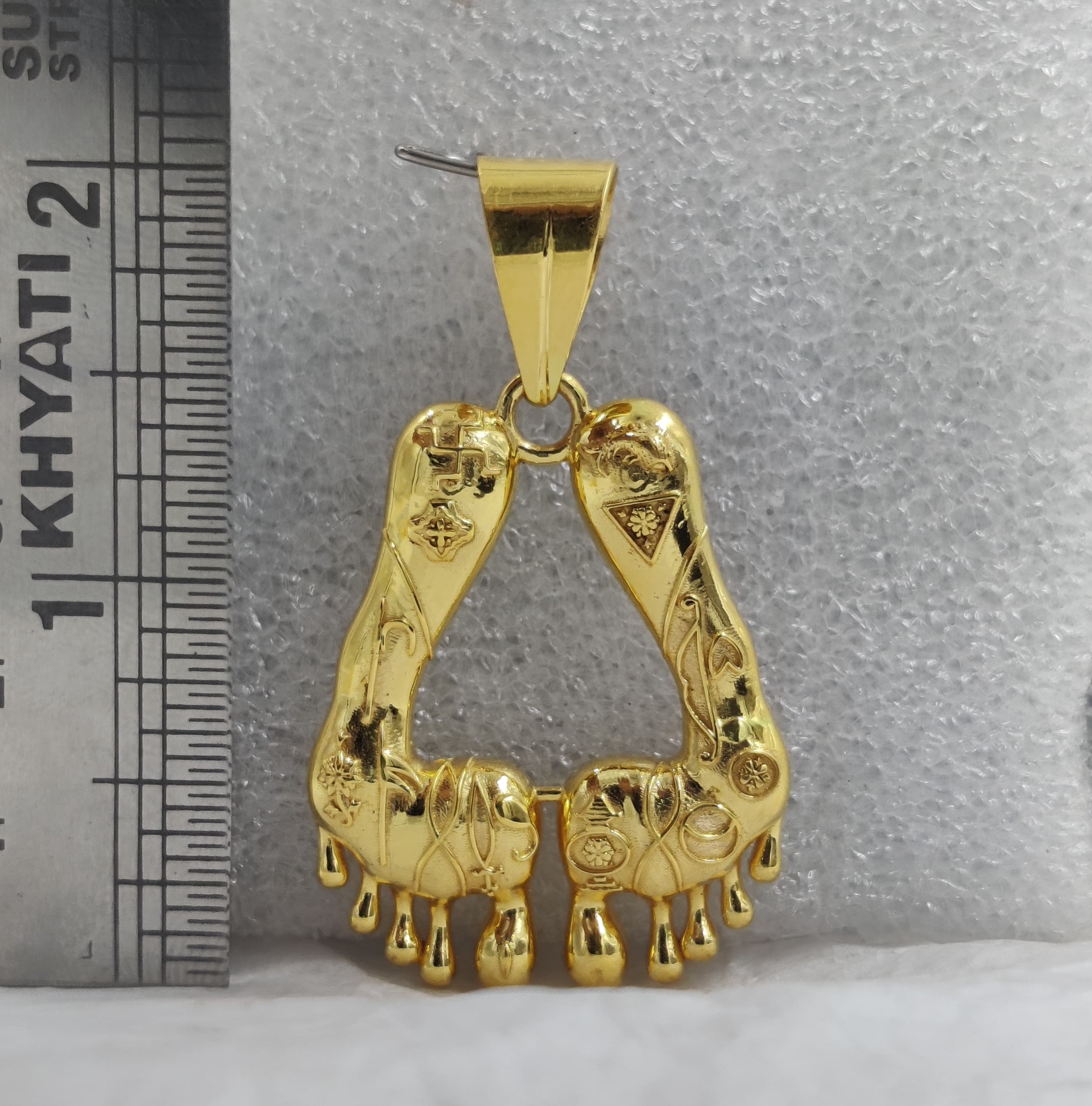 916 Gold Fancy Swaminarayan Bhagavan Charan Pendant
