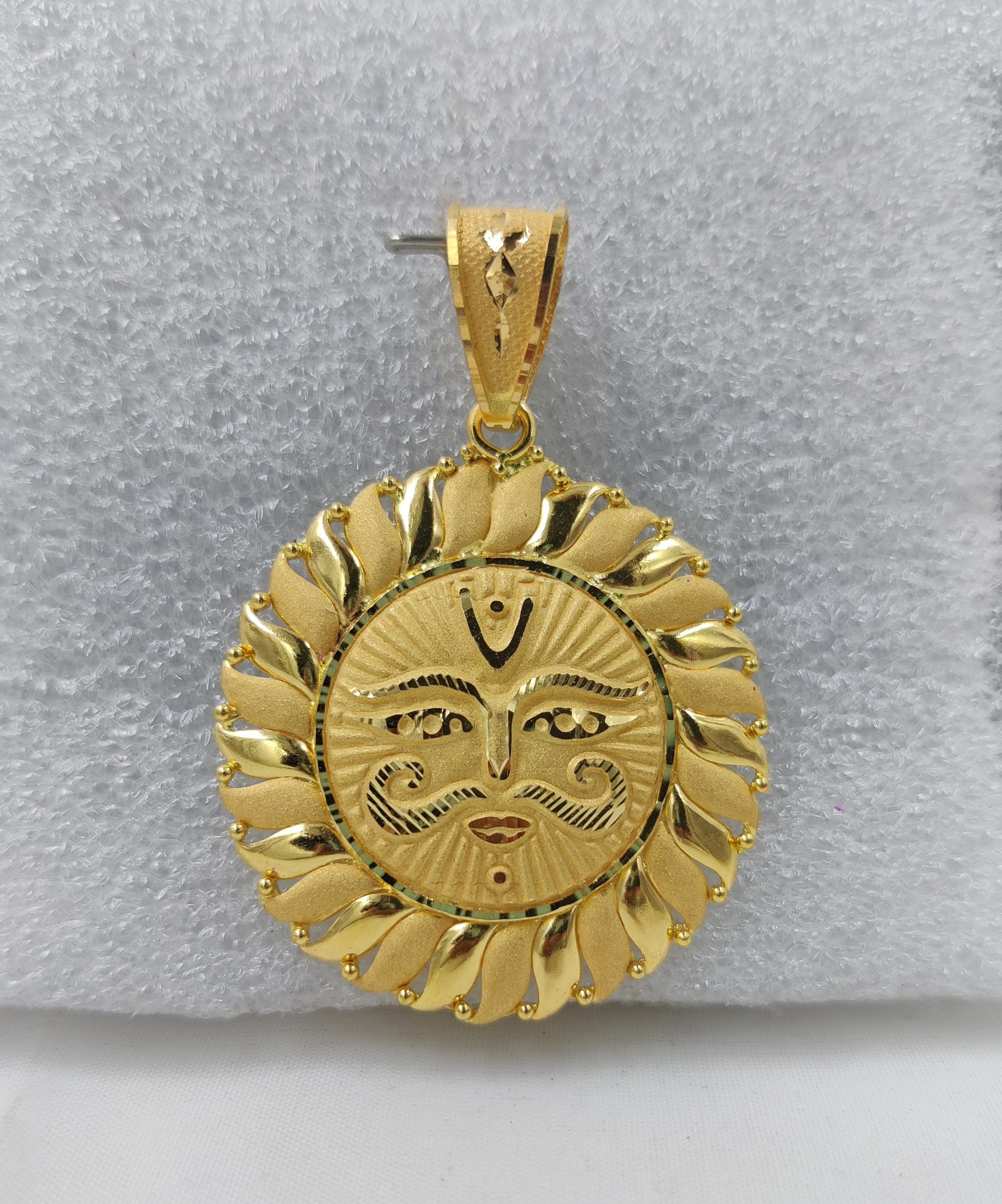 916 Gold Surya Pendant
