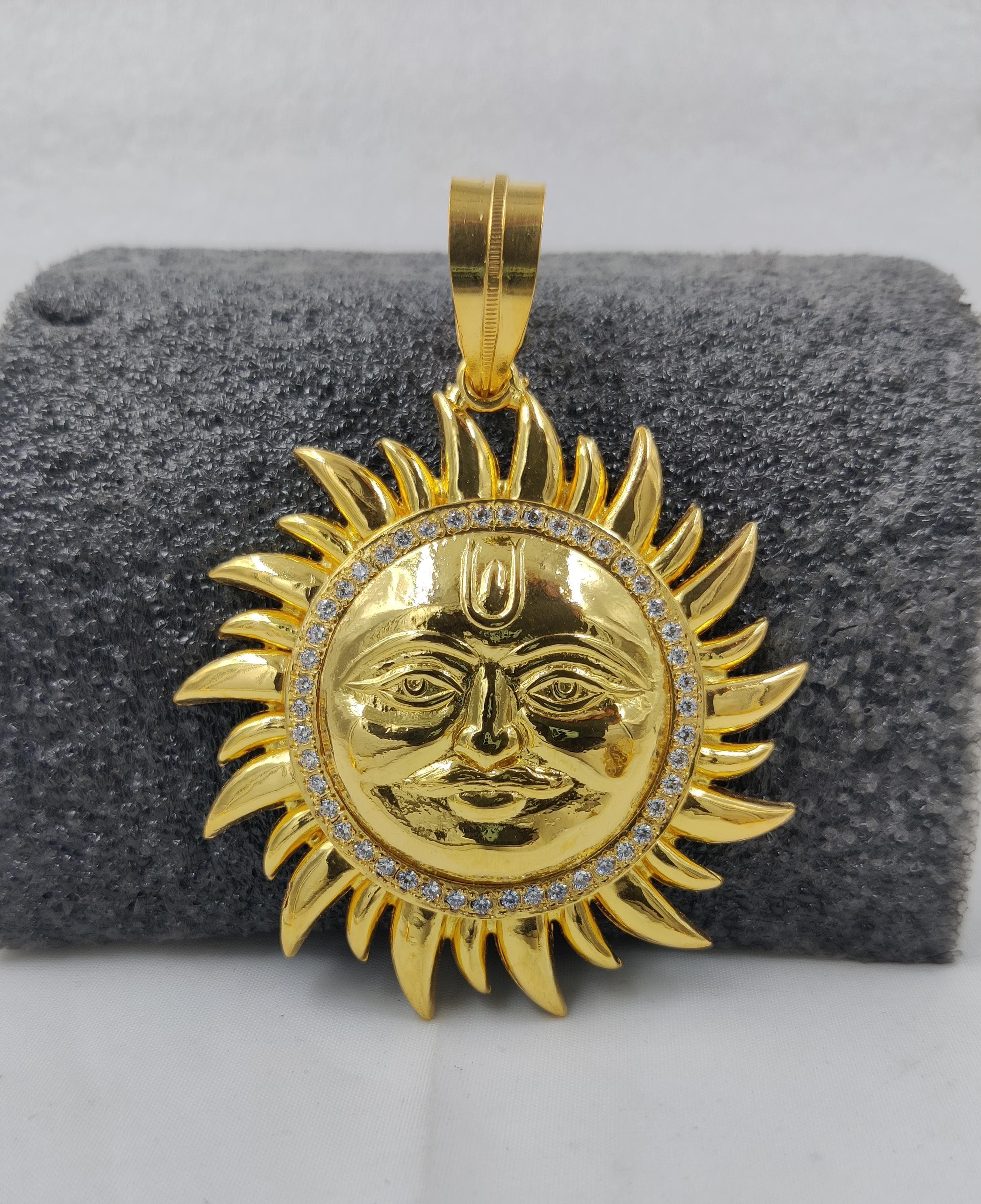 916 Gold Surya Pendant