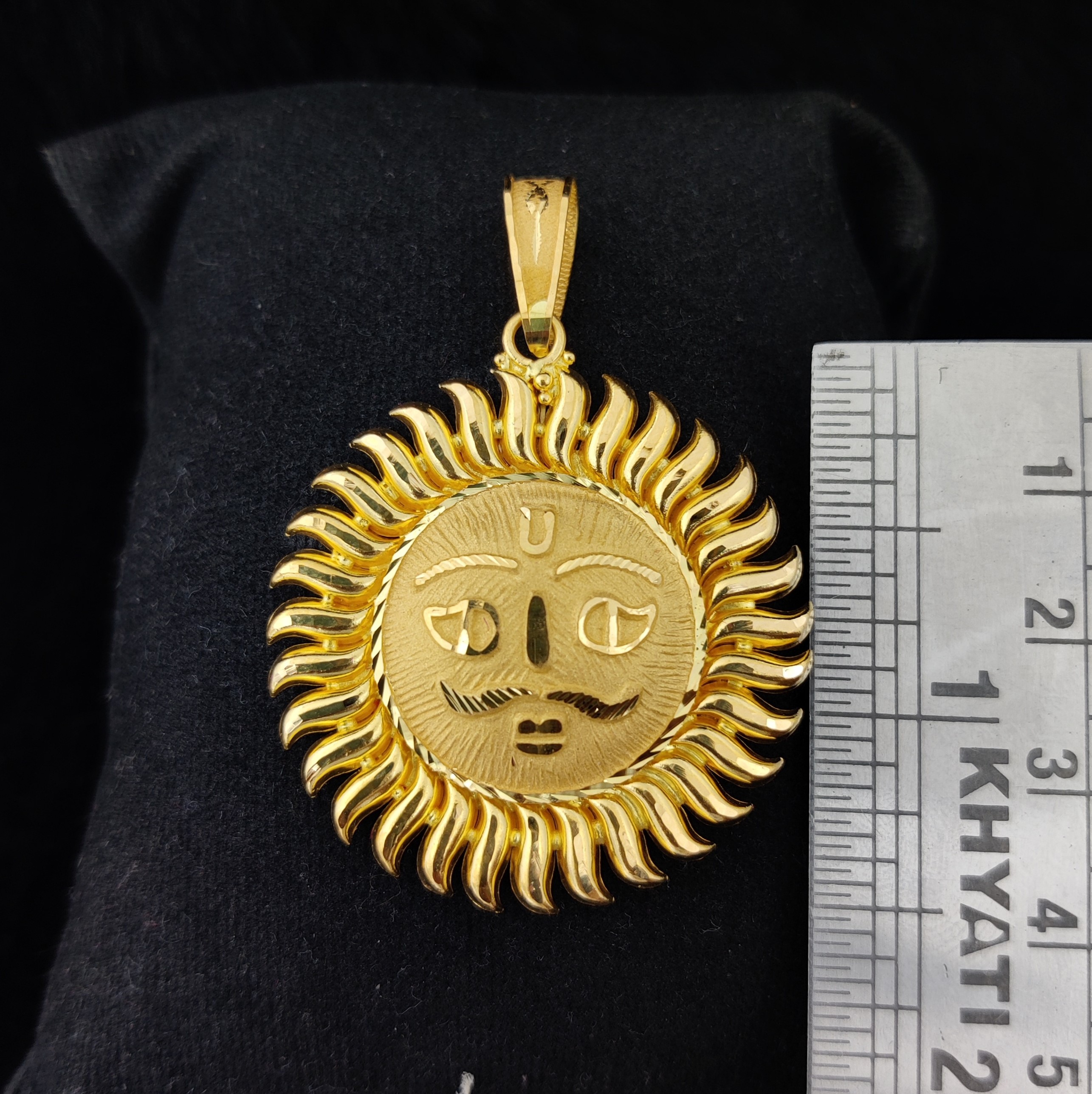 916 Gold Surya Pendant